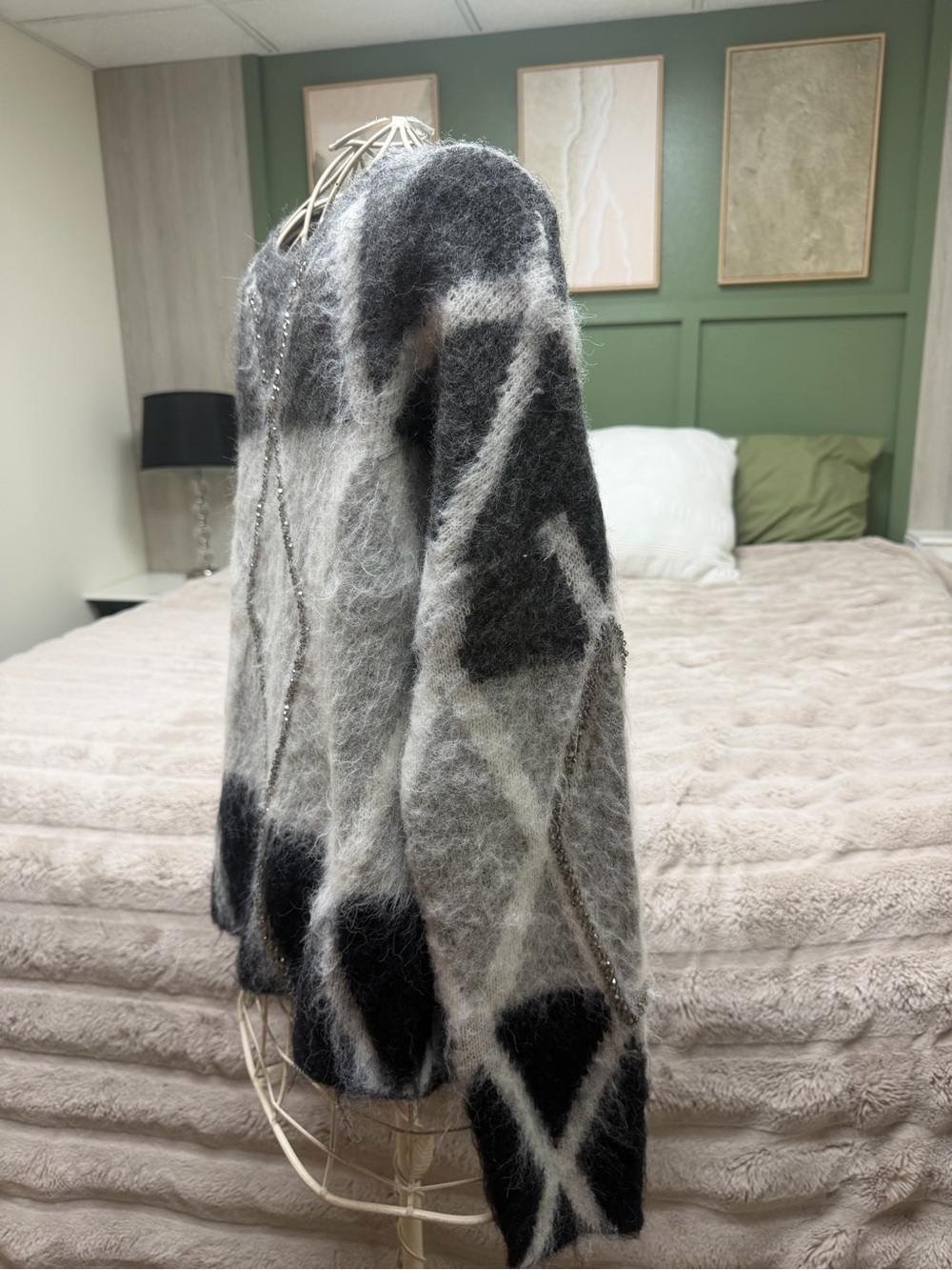 NWT-Frank Lyman Design Gray & White Mohair-Blend Diamond Sweater W/Beaded Detail - Picture 9 of 12